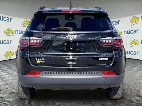 Used 2022 Jeep Compass Latitude w/ Convenience Group AWD/4WD image 5