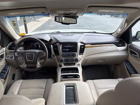 Used 2017 GMC Yukon Denali image 26