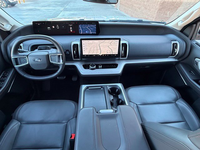 Used 2025 Ford Expedition Max Active AWD/4WD image 14