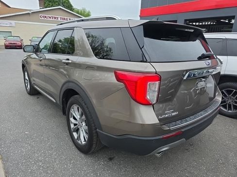 Used 2021 Ford Explorer Limited w/ Equipment Group 301A AWD/4WD image 5
