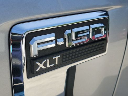 Used 2023 Ford F150 XLT RWD image 12