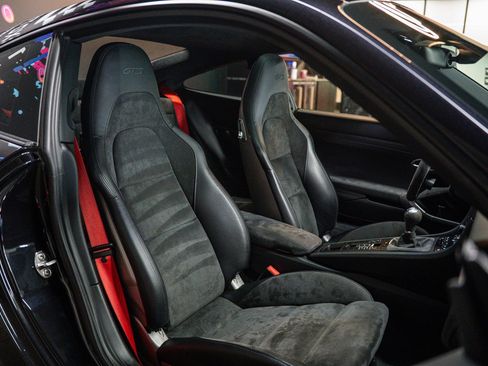 Used 2019 Porsche 911 Carrera GTS RWD image 10