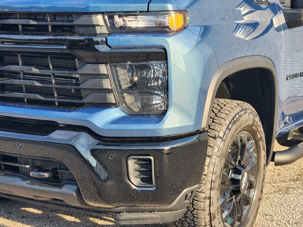 New 2026 Chevrolet Silverado 2500 Custom w/ Custom Value Package AWD/4WD image 6