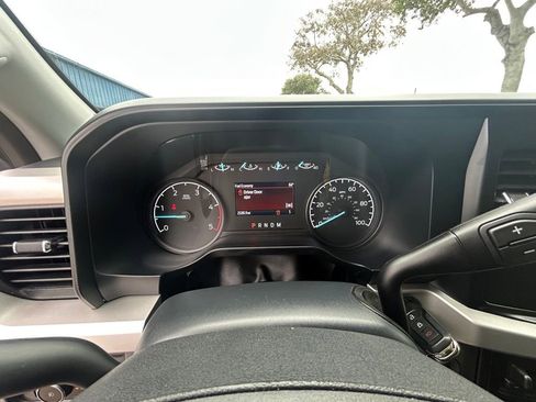 Used 2025 Ford F250 XLT image 40