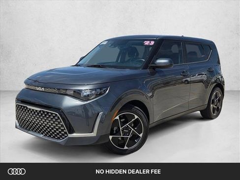 Used 2023 Kia Soul EX FWD image 1