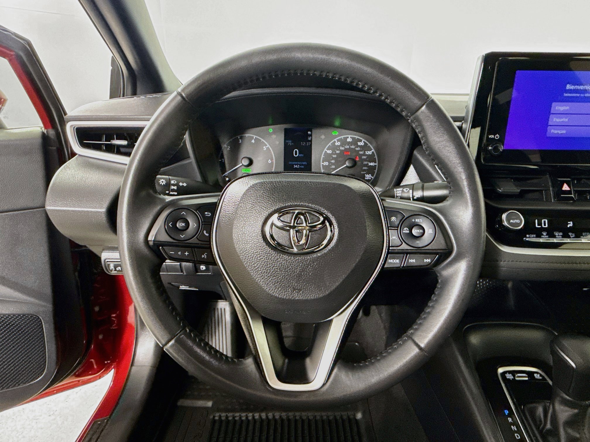 Certified 2024 Toyota Corolla SE FWD image 13