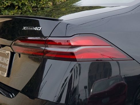 New 2026 BMW i5 eDrive40 w/ M Sport Package image 6