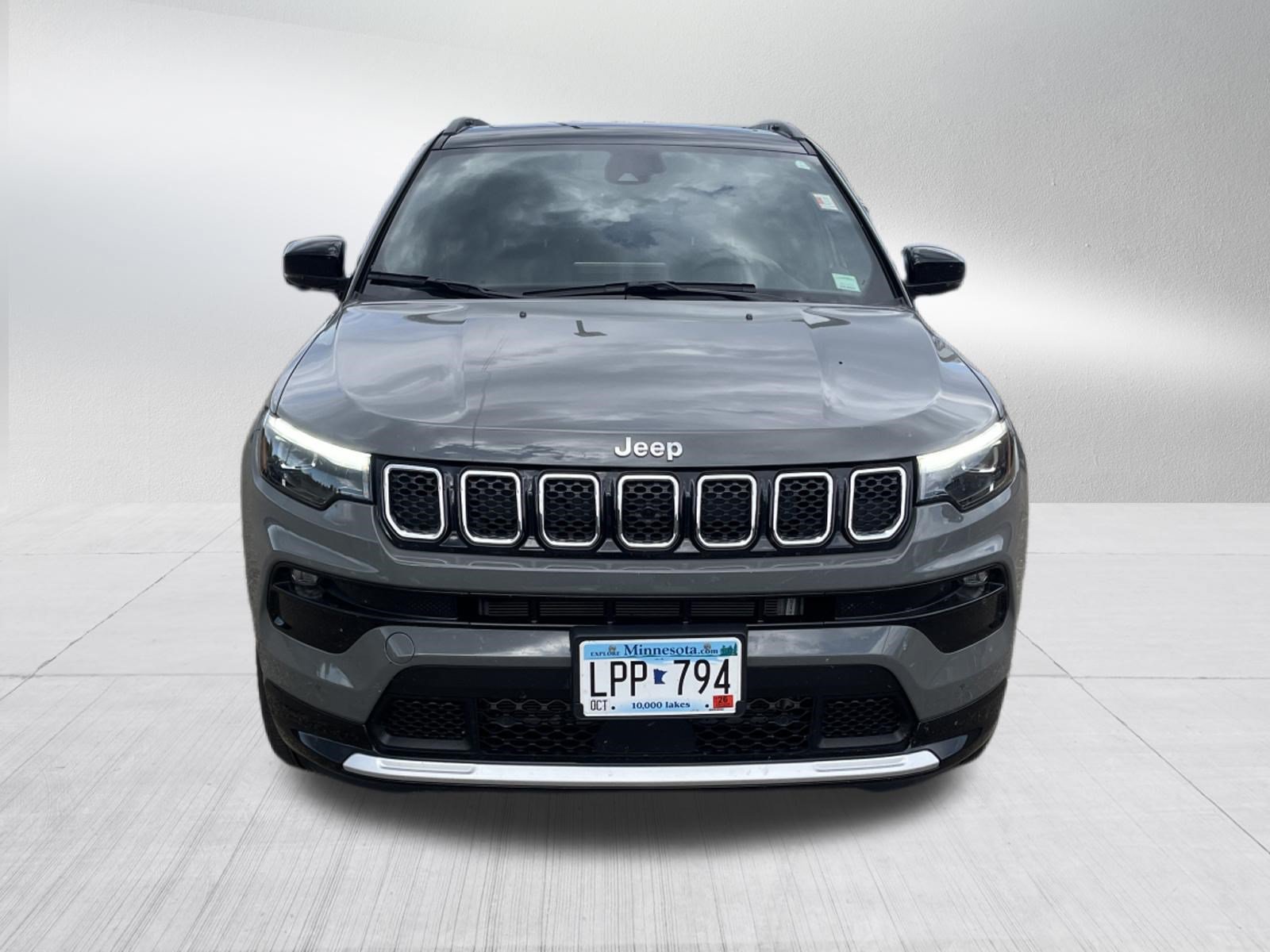 Used 2024 Jeep Compass Limited w/ Elite Group AWD/4WD image 2