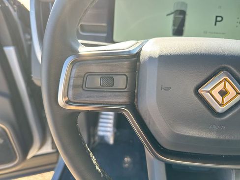 Used 2024 Rivian R1S Adventure image 17