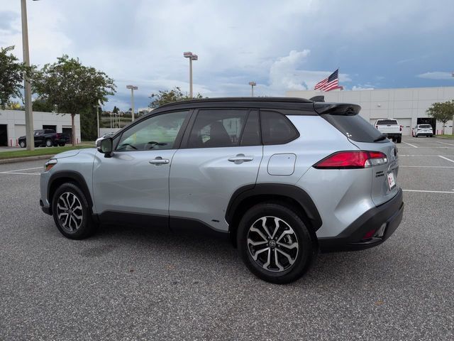 Certified 2023 Toyota Corolla Cross AWD Hybrid w/ Moonroof Package image 6