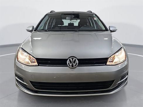 Used 2015 Volkswagen Golf S image 8