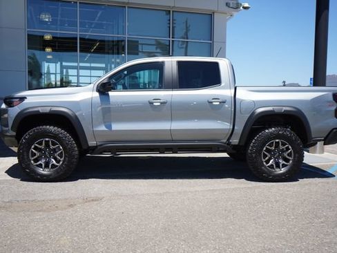 New 2026 Chevrolet Colorado ZR2 w/ Technology Package AWD/4WD image 5