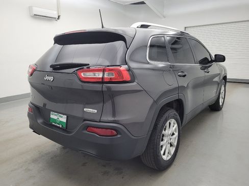 Used 2016 Jeep Cherokee Latitude w/ Cold Weather Group AWD/4WD image 9