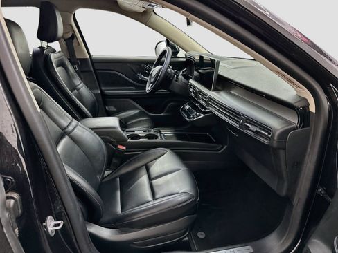 Used 2023 Lincoln Corsair AWD image 33