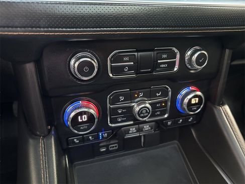 Used 2021 GMC Yukon AT4 w/ Technology Package image 15