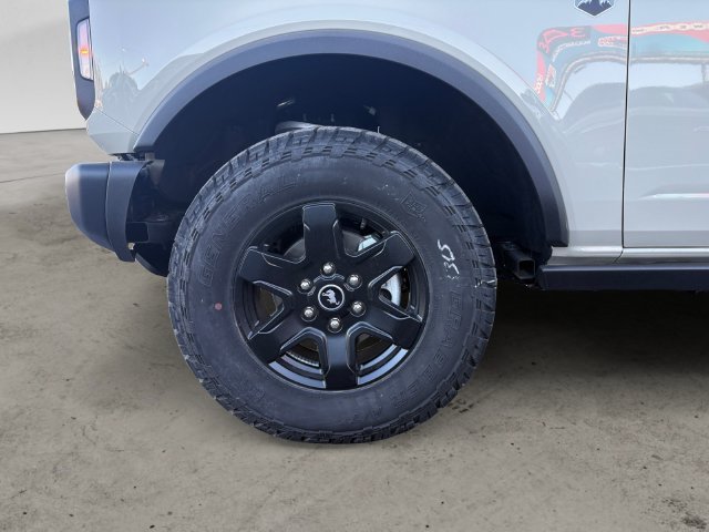 Used 2025 Ford Bronco Big Bend w/ Black Diamond Package AWD/4WD image 9