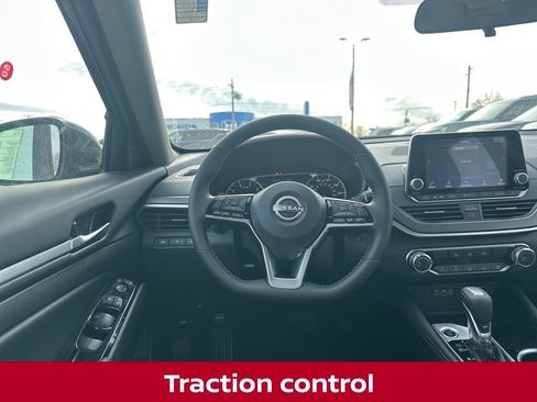 New 2025 Nissan Altima 2.5 SR image 12