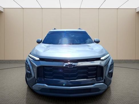 Used 2026 Chevrolet Equinox ACTIV w/ Convenience Package III AWD/4WD image 4