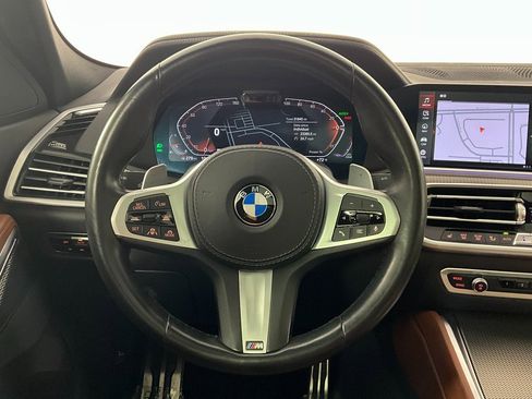 Used 2022 BMW X6 xDrive40i w/ Executive Package image 12