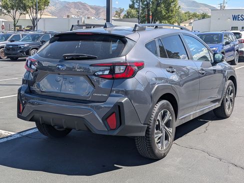 Used 2024 Subaru Crosstrek 2.0i Premium AWD/4WD image 3