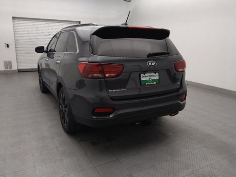 Used 2020 Kia Sorento S FWD image 6