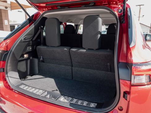 Used 2022 Mitsubishi Outlander ES FWD image 13