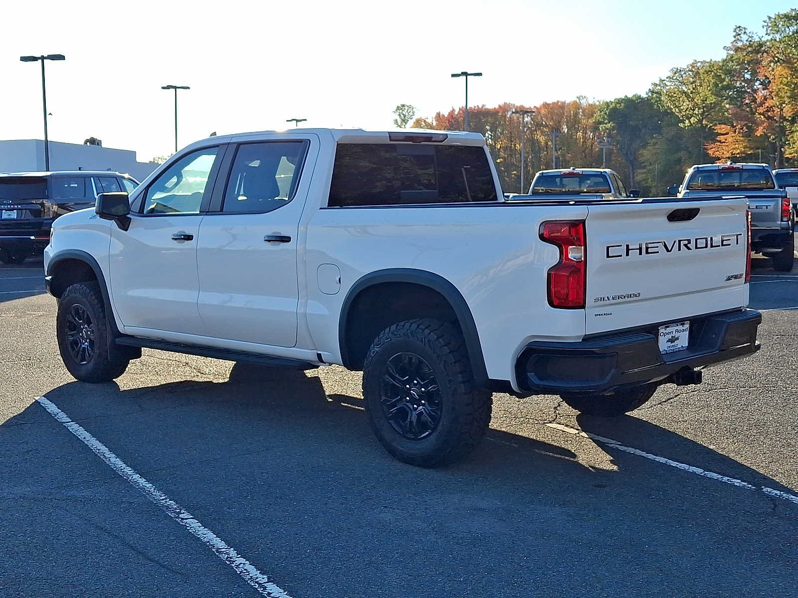 Used 2022 Chevrolet Silverado 1500 ZR2 w/ Technology Package AWD/4WD image 4