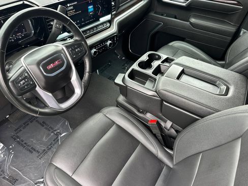 Used 2025 GMC Sierra 1500 SLT RWD image 9