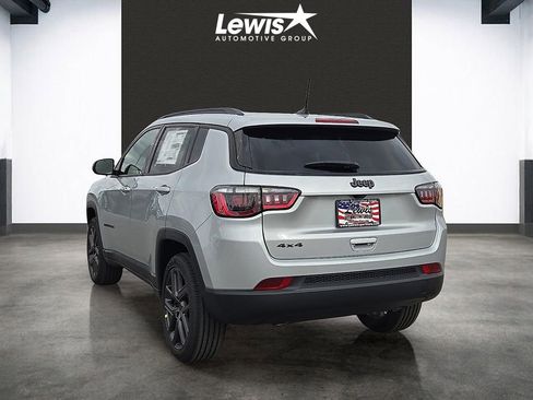 New 2026 Jeep Compass Latitude AWD/4WD image 3