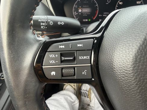 Used 2025 Honda HR-V Sport image 27