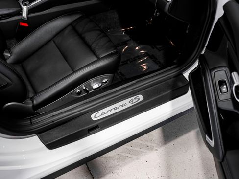 Used 2017 Porsche 911 Carrera 4S image 26