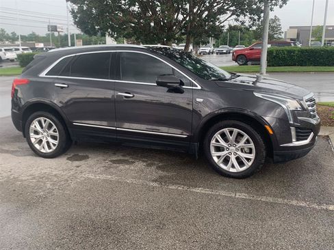 Used 2018 Cadillac XT5 Luxury w/ Driver Awareness Package AWD/4WD image 2