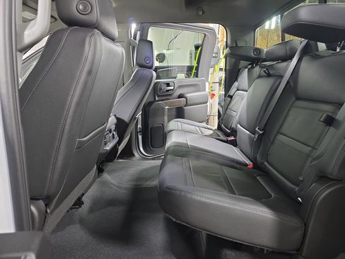 Used 2023 GMC Sierra 2500 Denali w/ Denali Ultimate Package image 13