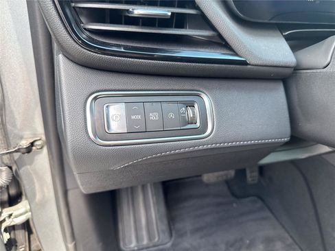 Used 2026 Buick Enclave Preferred FWD image 21