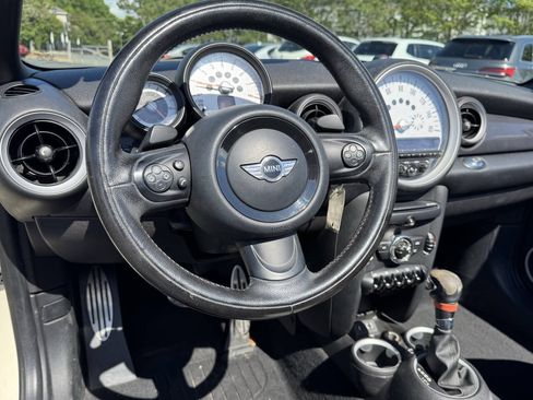Used 2014 MINI Cooper S FWD image 10