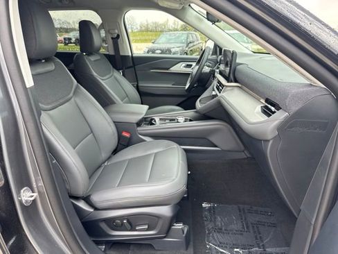 New 2026 Ford Explorer Active AWD/4WD image 18