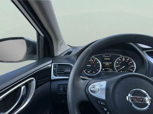 Used 2017 Nissan Sentra SV FWD image 4