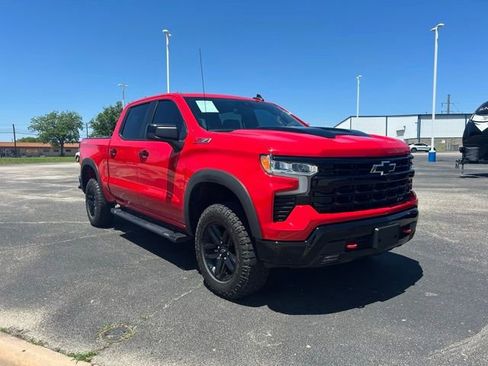 Used 2022 Chevrolet Silverado 1500 LT Trail Boss w/ Convenience Package II AWD/4WD image 3