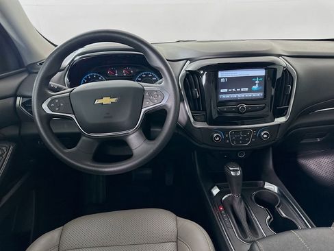 Used 2018 Chevrolet Traverse LS image 21