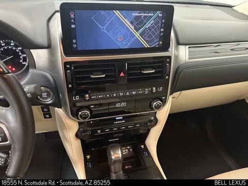 Used 2023 Lexus GX 460 Premium w/ Accessory Package AWD/4WD image 23