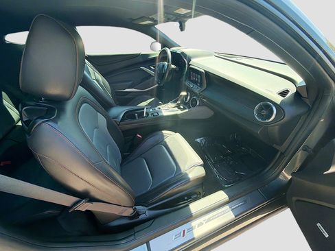 Used 2017 Chevrolet Camaro LT image 28