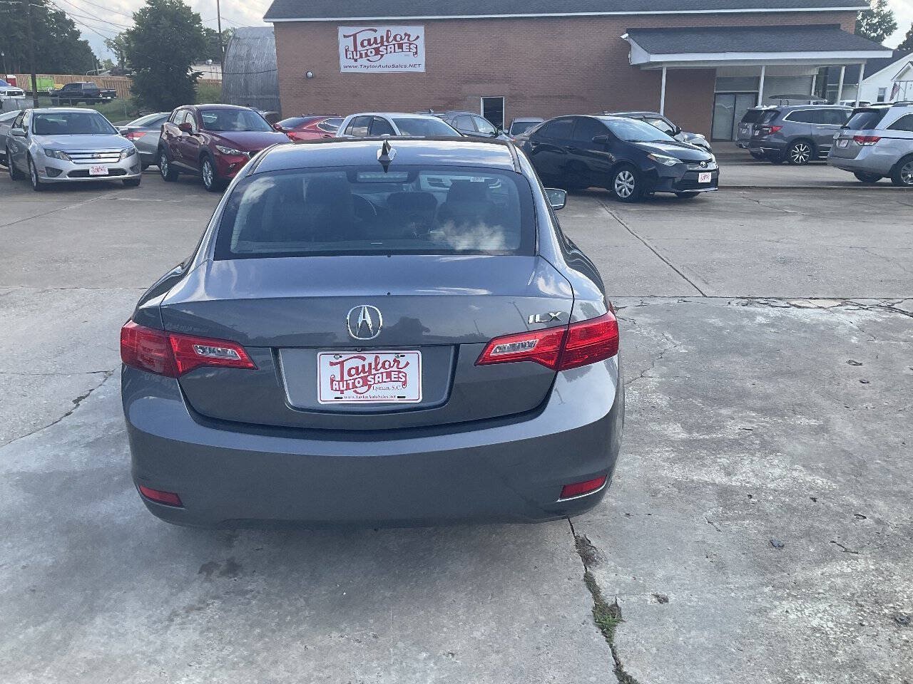 Used 2014 Acura ILX w/ Technology Package FWD image 4