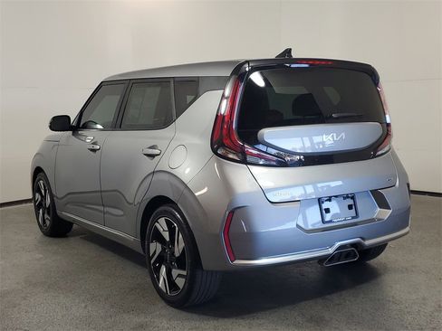 Used 2023 Kia Soul GT-Line image 5