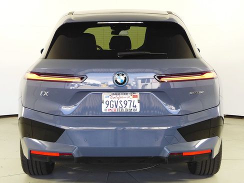 Used 2023 BMW iX xDrive50 w/ Sport Package AWD/4WD image 7