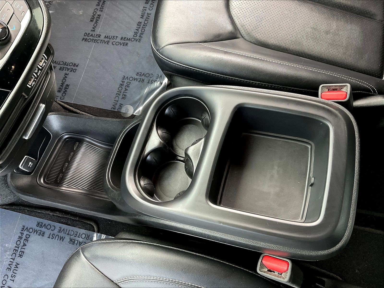 Used 2025 Chrysler Pacifica Select FWD image 17