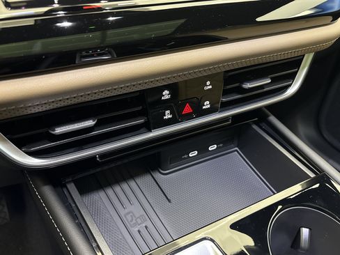 New 2026 Volkswagen Atlas Cross Sport SE image 20