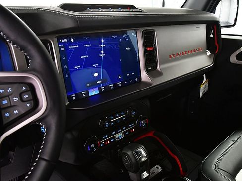 New 2026 Ford Bronco Outer Banks w/ Sasquatch Package AWD/4WD image 22