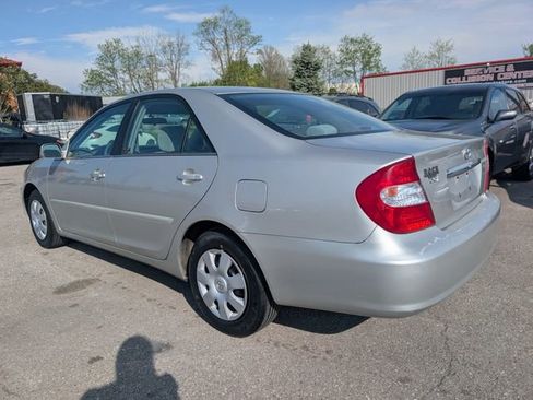 Used 2004 Toyota Camry image 4
