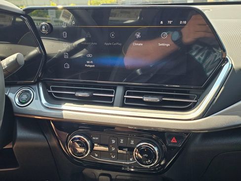 New 2026 Chevrolet Trax ACTIV w/ Sunroof Package FWD image 29