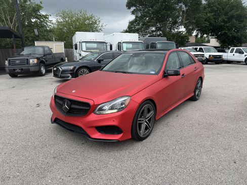 Used 2014 Mercedes-Benz E 350 Sedan image 4